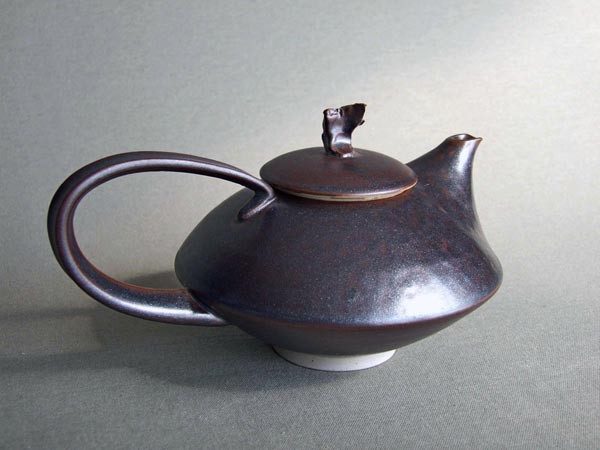 black teapot