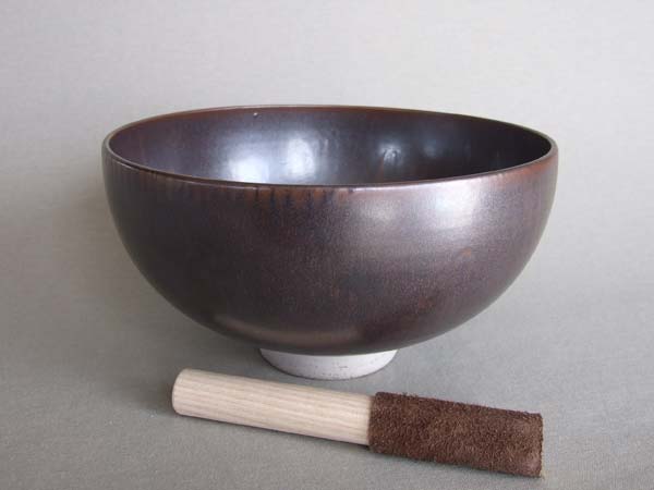 ceramic singing bowl with mallet